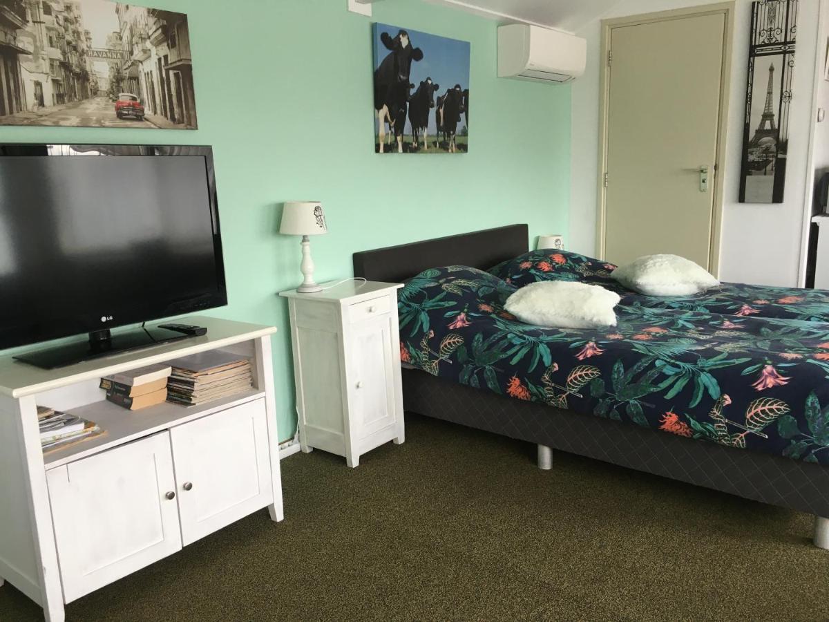 Chalet Or Apartment Nearby Roermond Outlet Stevensweert Екстериор снимка
